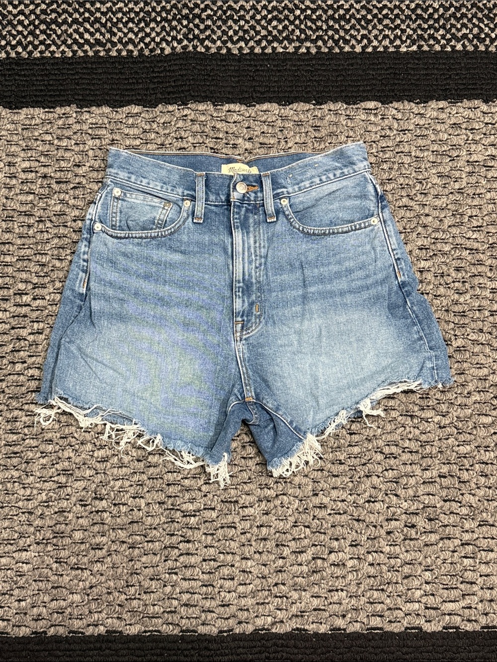 Madewell The Momjean Shorts 28 High Rise Raw Hem Distressed Cutoff Denim Casual